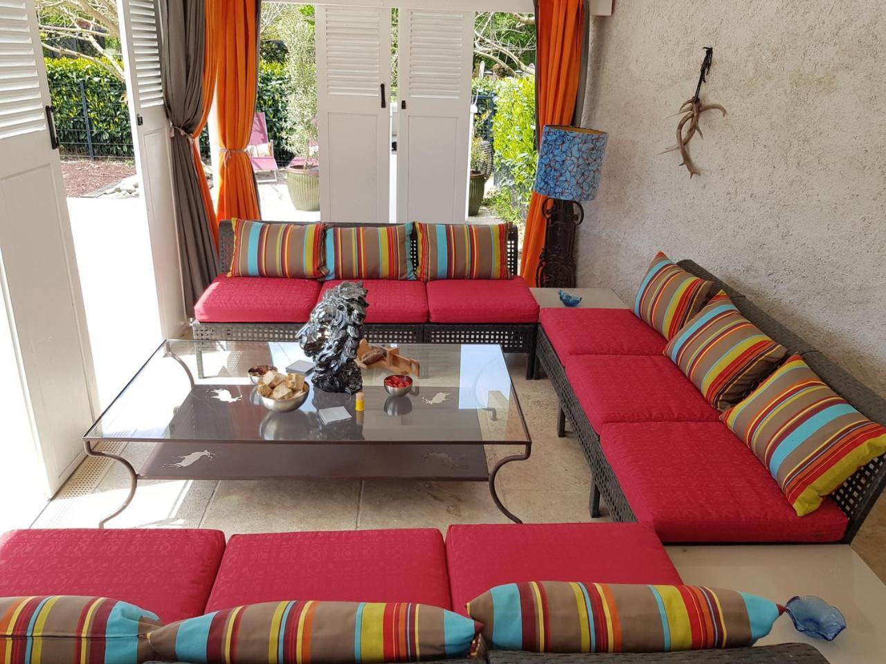 Poncins Chateau Des Perichons מראה חיצוני תמונה